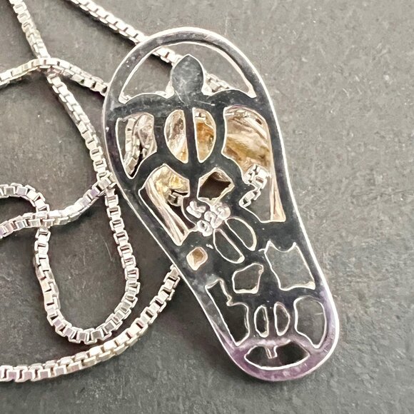 Sterling Silver Hawaiian Necklace, Turtle Flip Flop Necklace, Vintage Necklace - Picture 8 of 10
